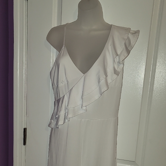 White Ruffle Jumpsuit Dress Sz: - Picture 2 of 8